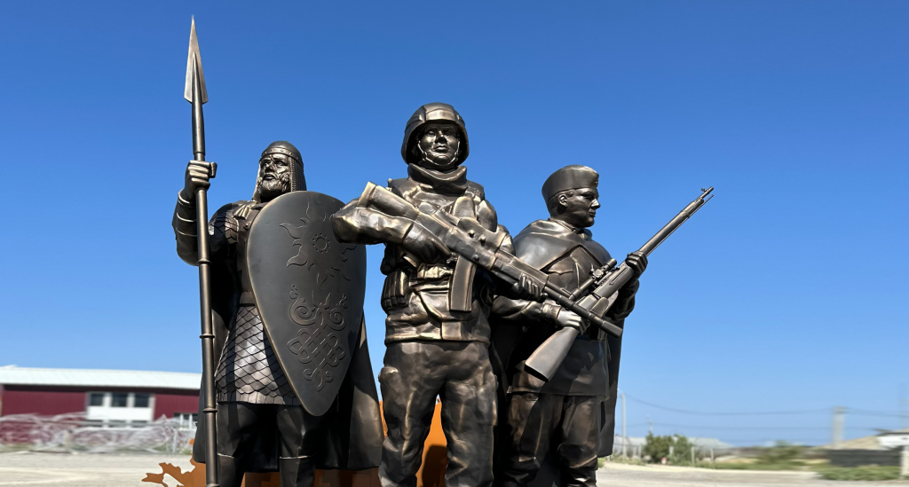 Мемориальная скульптурная композиция 'На страже Отечества'. Фото пресс-службы ПО Римский Мастер.png