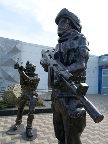 Скульптура &amp;quot;Военный&amp;quot;