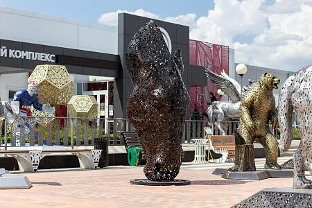 Пьющий конь