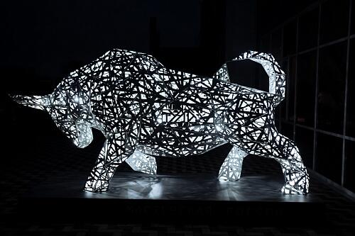 Бык с подсветкой