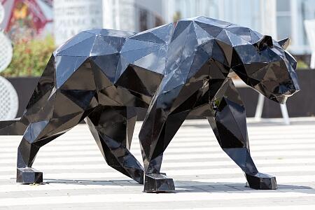 Полигональная "Черная пантера"