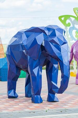 Полигональная фигура "Слон синий"