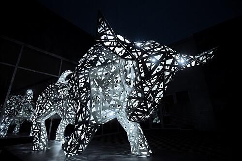 Бык с подсветкой