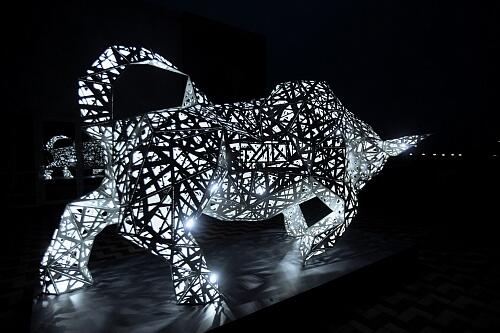 Бык с подсветкой