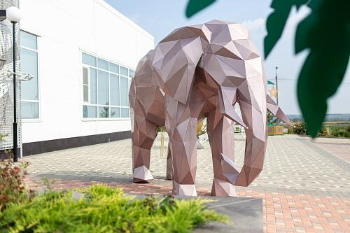 Полигональная фигура &amp;quot;Слон&amp;quot; розовый